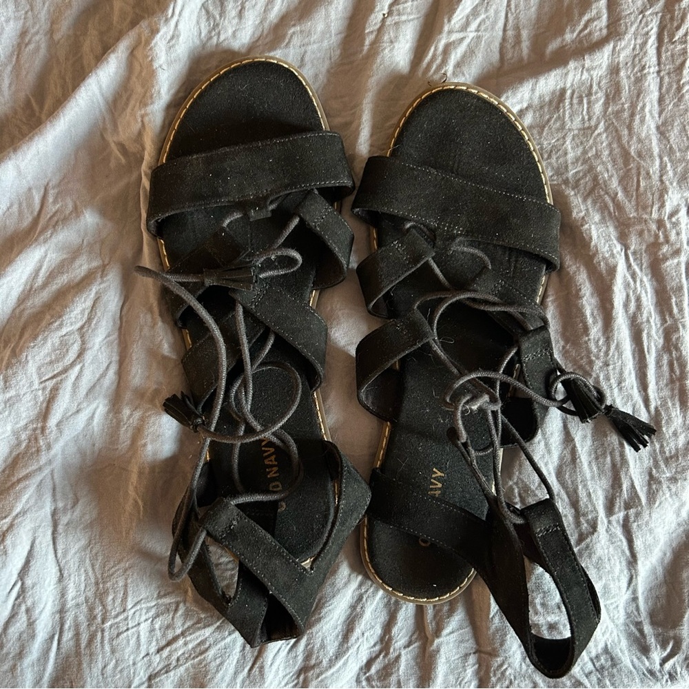 Old Navy Black Strappy Sandals